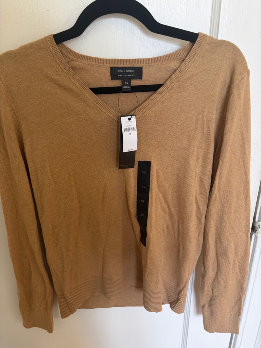 Banana Republic Women’s V-Neck Sweater - Camel/Tan